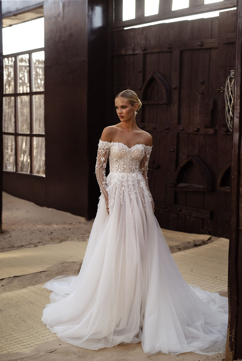 Elegant A-Line Wedding Dress with Long Sleeves Serafina  2US/34FR/6UK / Milk