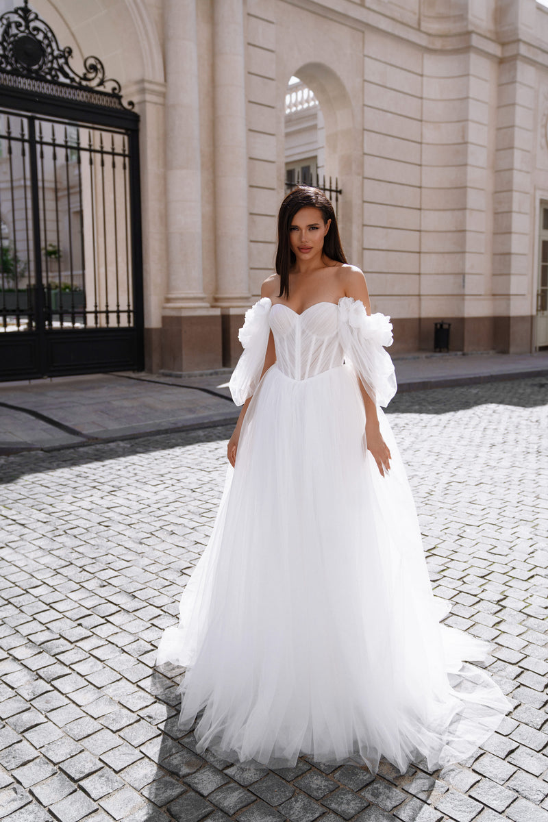 v neck a line white dress Ethereal Tulle A-Line Wedding Dress with Decorative Flower Straps Glis –  Wedding Roof