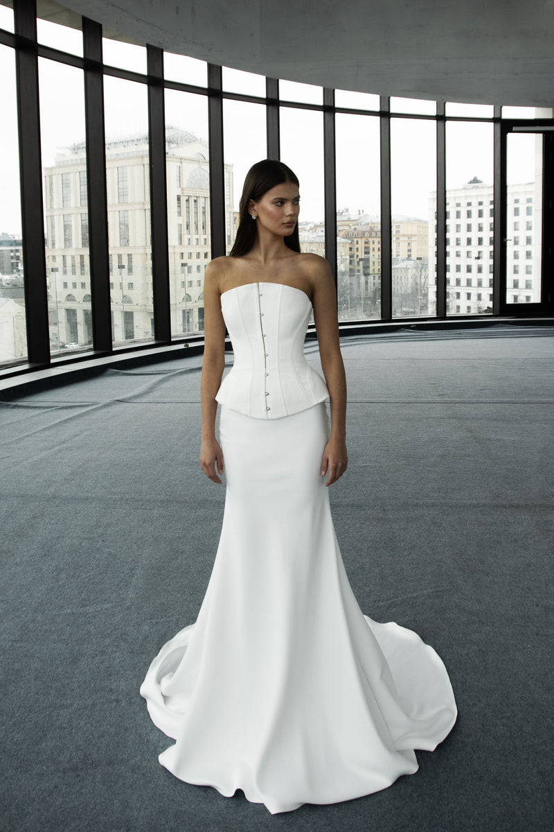 Stunning Satin Fitted Wedding Dress with Corset and Skirt Ecarlight   Wedding Roof