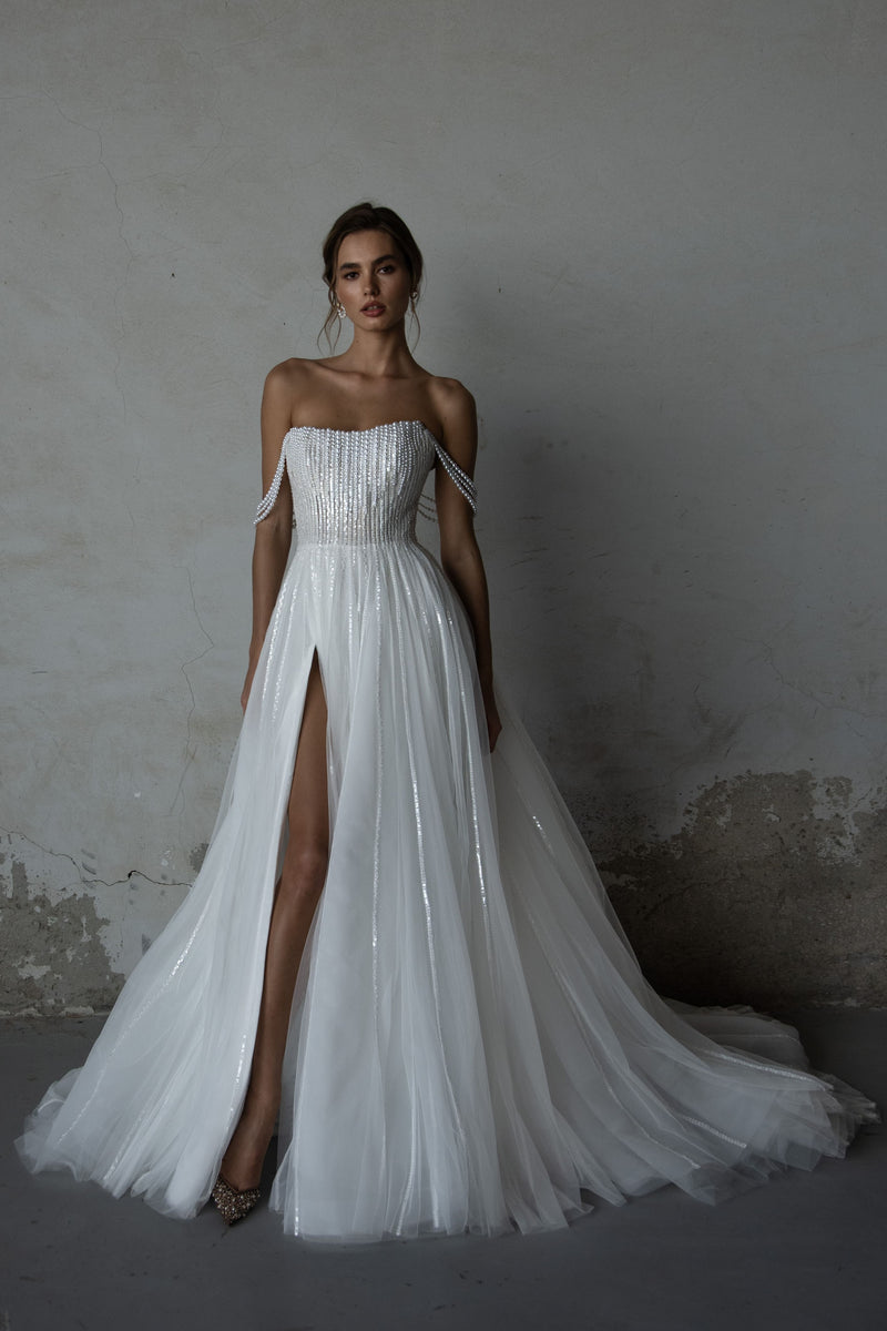 A-Line Pearl-Embellished Tulle Wedding Dress Galeia 4US/36FR/8UK / Milk / 2 meters A-Line Pearl-Embellished Tulle Wedding Dress Galeia 4US/36FR/8UK / Milk / 2 meters