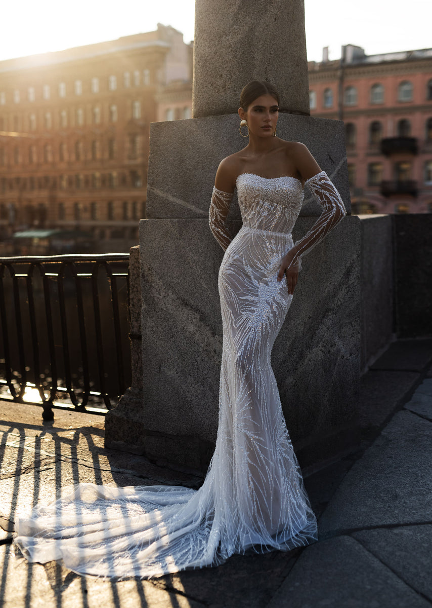 Unique Tulle and Sequins Wedding Dress with Long Removable Sleeves Patricia Enigma 6US/38FR/10UK / Milk+Nude / Yes Unique Tulle and Sequins Wedding Dress with Long Removable Sleeves Patricia Enigma 6US/38FR/10UK / Milk+Nude / Yes