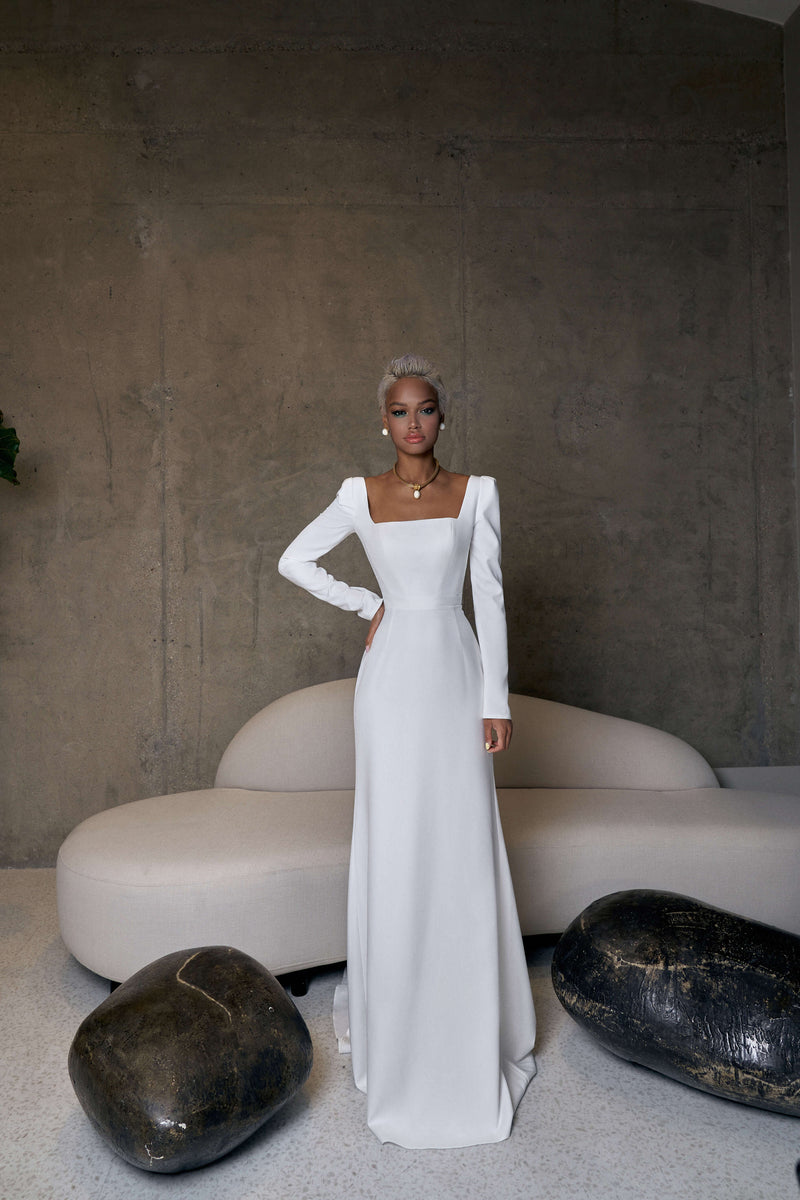 Elegant Long Sleeve Crepe Wedding Dress with Train Ocean Wedding Roof Elegant Long Sleeve Crepe Wedding Dress with Train Ocean Wedding Roof