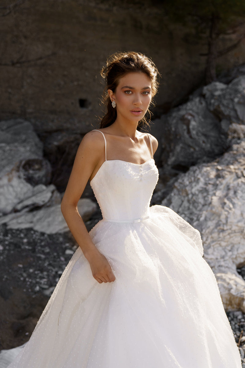 Elegant wedding dress simple Clearance