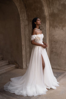  A-line wedding dress