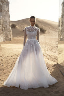  A-line wedding dress with lace