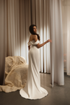 Elegant straight-cut wedding dress Brianna