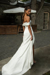 Elegant straight-cut wedding dress Brianna