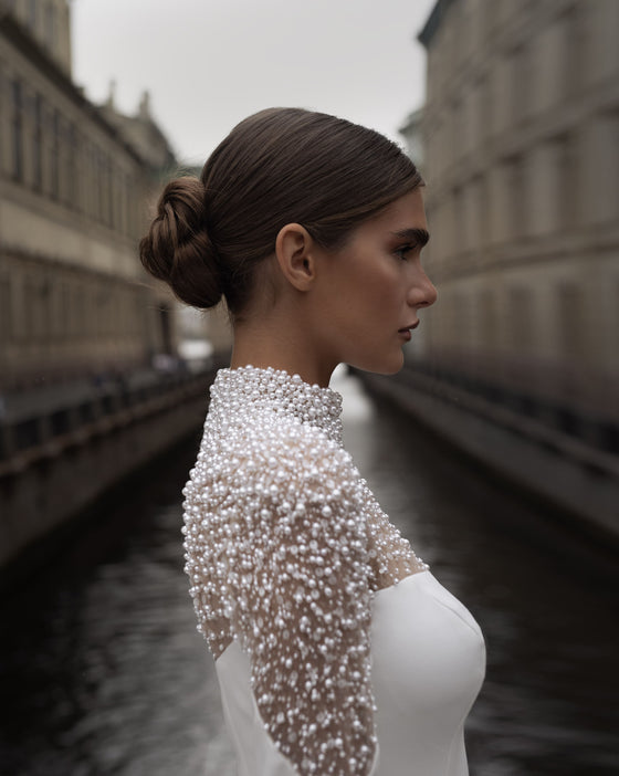 long sleeve pearl dress Elegant Long Sleeve Pearl Embellished Crepe Wedding Dress Patricia Marion 10US/42FR/14UK / Milk+nude