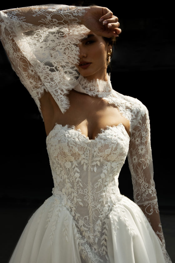 Stunning Lace Ball Gown Wedding Dress with Removable Bolero Leontine Wedding Roof Stunning Lace Ball Gown Wedding Dress with Removable Bolero Leontine Wedding Roof