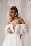 Ethereal wedding dress with organza fabric