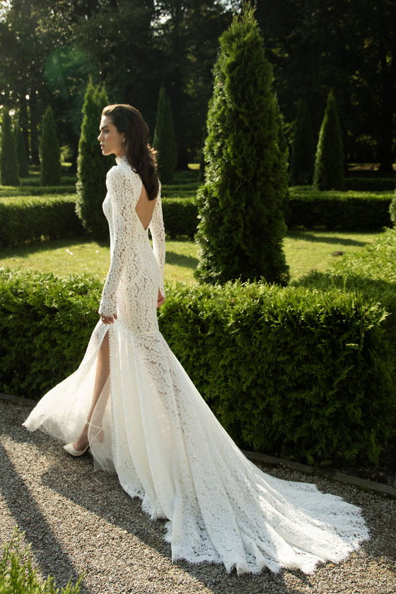 Fitted lace bridal gown