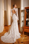 Form-fitting bridal dress