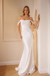 Form-fitting bridal dress