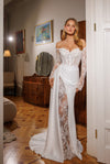 Form-fitting bridal gown