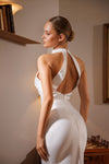 Form-fitting wedding gown