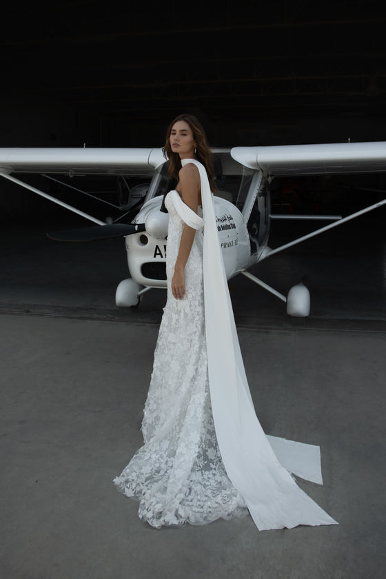 Illusion_neckline_wedding_dress