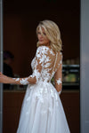 Lace Wedding Gowns With Long Sleeves