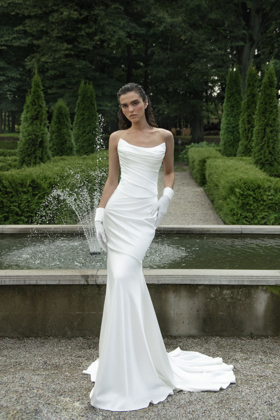 Lace mermaid wedding dress