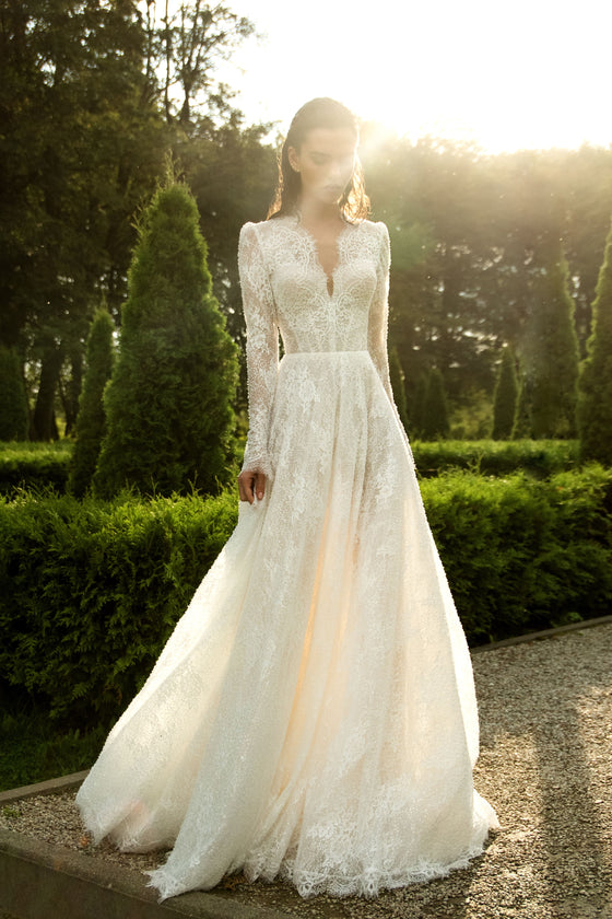 Lace sleeve wedding dress