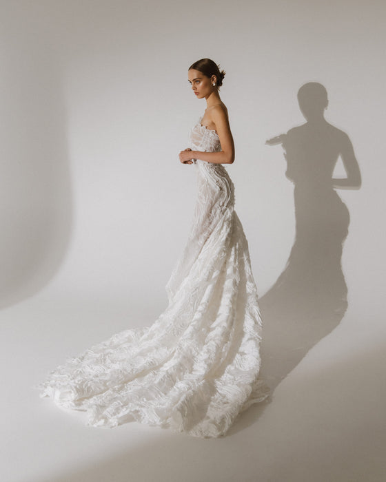 Elegant A-Line Wedding Dress with Asymmetrical Bodice and Organza Skirt Fragile