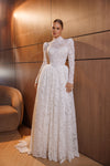 Long-sleeved wedding dress
