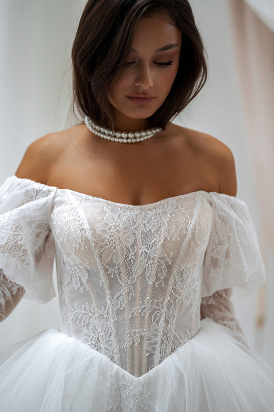 Long_sleeve_boho_wedding_gown