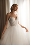 Pearl accent wedding dress