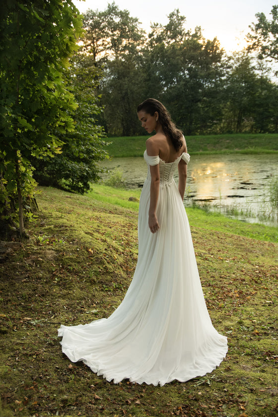 Romantic chiffon wedding gown