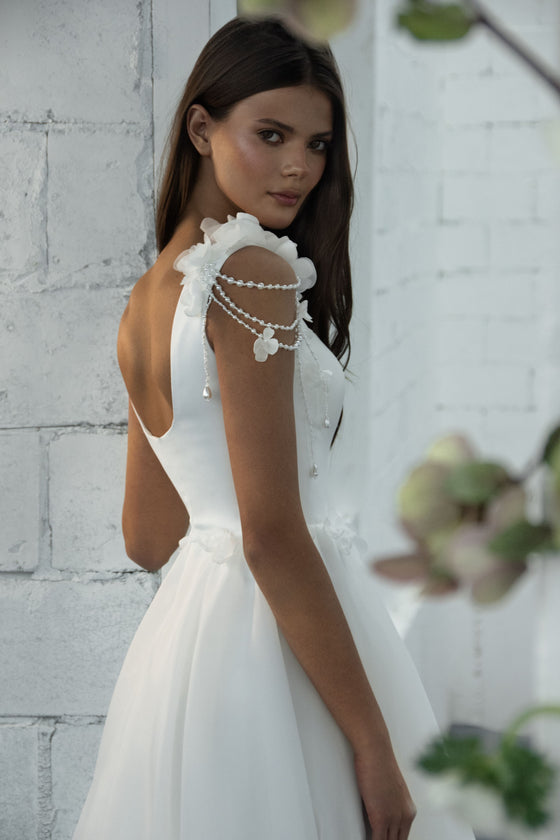 Satin_A-line_wedding_dress