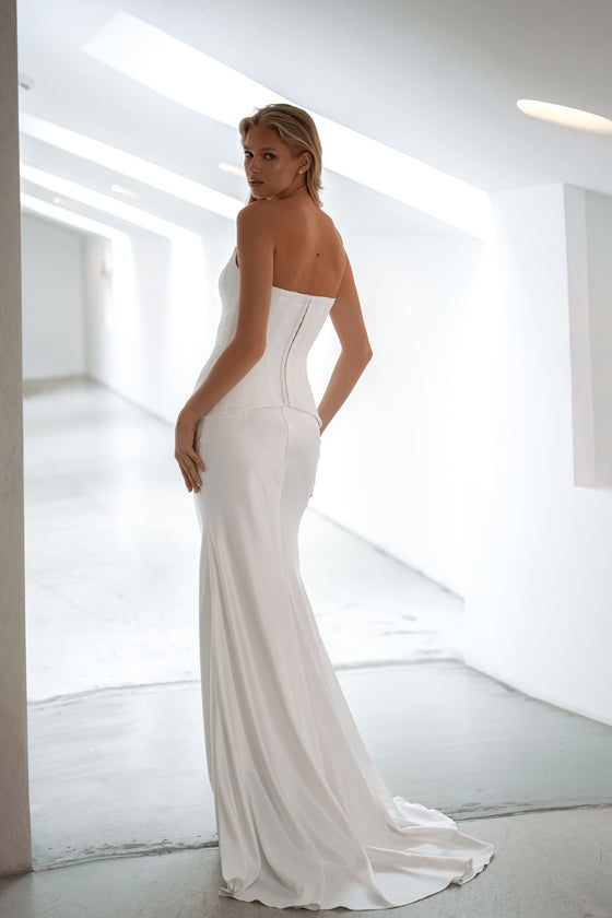 lace bodice satin skirt wedding dress V-Neck A-line Summer Wedding Dress With Lace Bodice and Satin Skirt