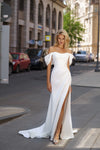Simple And Elegant Wedding Gown