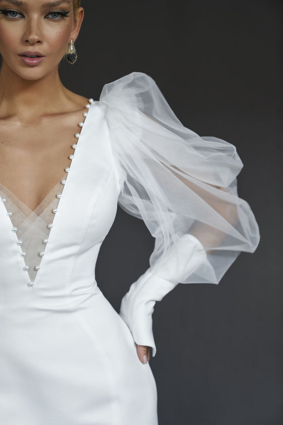 Simple elegant long sleeve wedding dress