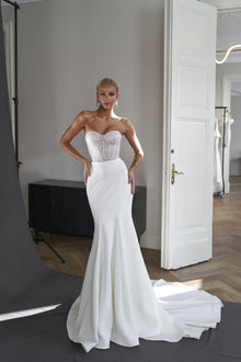  Sweetheart Neckline Princess Wedding Dress