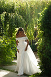 Train wedding dress