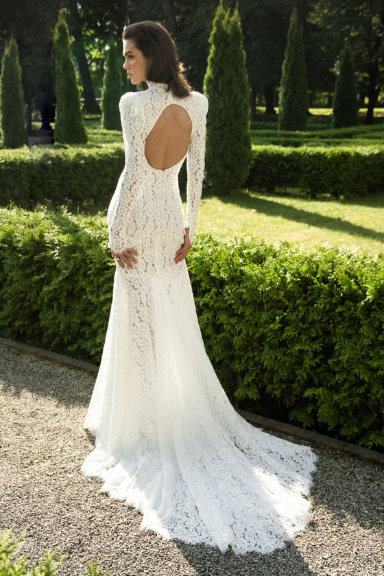 Elegant Mermaid Lace Wedding Dress with Soft Bodice and Button Details Renaissance 10US/42FR/14UK / Milk + nude Elegant Mermaid Lace Wedding Dress with Soft Bodice and Button Details Renaissance 10US/42FR/14UK / Milk + nude