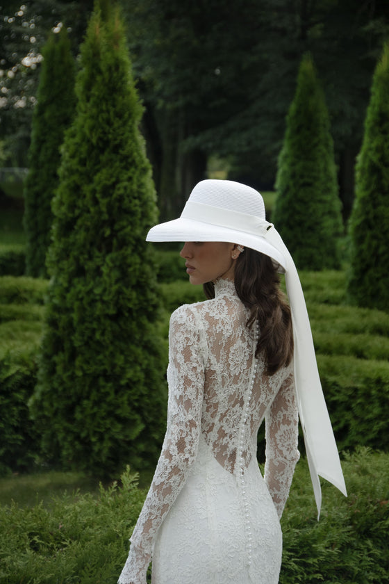 Vintage-inspired bridal gown