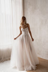 Vintage_lace_A-line_wedding_dress