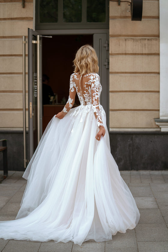 Wedding Dress With Sleeves And Lace