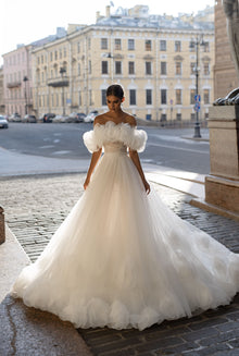  organza ball gown wedding dress