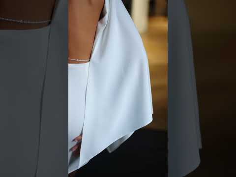 Elegant Short Wedding Dress with Voluminous Sleeves and Crystal Thread