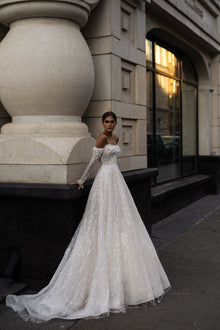  sparkly wedding dresses with sleeves