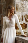 A line Dress with Long Sleeves_Bridal dresses with long sleeves_beautiful wedding dresses with long sleeves