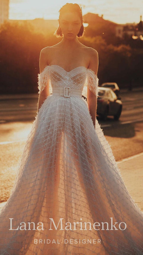 A line bohemian wedding dress