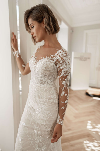 Beautiful Form-Fitting Wedding Dress with Long Sleeves and Full Skirt Patricia Adeline 4US/36FR/8UK / Milk+Nude / Yes