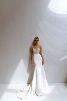  Elegant Mermaid Wedding Dress