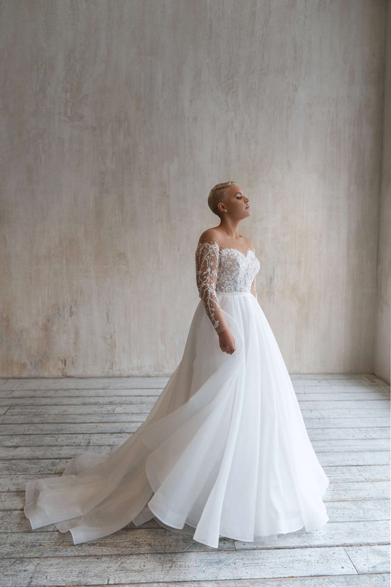 Long Sleeve Off Shoulder Lace Wedding Dress