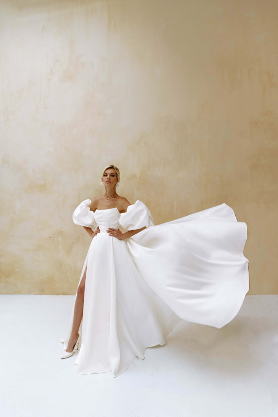 Simple Classic Wedding Dress_Classic Wedding Dresses With Sleeves_Classic Wedding Gowns