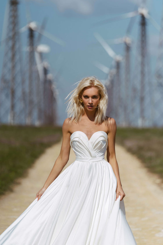 Simple strapless wedding dress_simple wedding dresses of-white