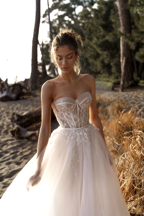A-Line Wedding Dress with Bustier Corset and Lace Romanova Atelier Lofranne