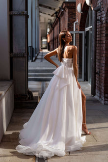  White Bridal Gowns